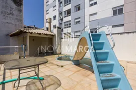 Casa com 5 Quartos para alugar, 300m² no Santa Cecília, Porto Alegre - Foto 35