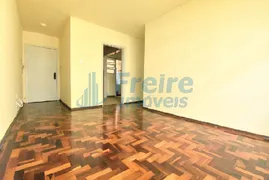 Apartamento com 3 Quartos para alugar, 75m² no Menino Deus, Porto Alegre - Foto 3