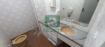 Casa com 4 Quartos para alugar, 300m² no Martins, Uberlândia - Foto 9