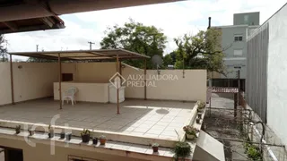 Casa com 6 Quartos à venda, 203m² no Santa Maria Goretti, Porto Alegre - Foto 41