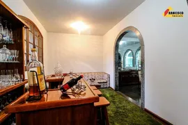 Casa com 4 Quartos à venda, 380m² no Porto Velho, Divinópolis - Foto 2