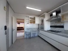 Apartamento com 4 Quartos para alugar, 260m² no Marechal Rondon, Canoas - Foto 9