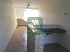 Casa com 1 Quarto para alugar, 70m² no Morada da Colina, Uberlândia - Foto 1