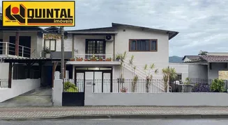 Casa com 8 Quartos à venda, 298m² no Valparaíso, Blumenau - Foto 1