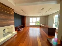 Cobertura com 4 Quartos para venda ou aluguel, 378m² no Centro, Joinville - Foto 2