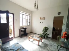 Casa com 2 Quartos à venda, 240m² no Caiçaras, Belo Horizonte - Foto 4