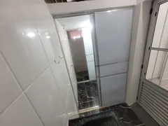 Casa com 2 Quartos para alugar, 120m² no Heliópolis, Belo Horizonte - Foto 54