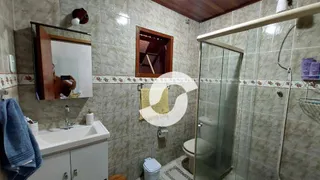 Casa com 3 Quartos à venda, 360m² no Santa Catarina, São Gonçalo - Foto 8