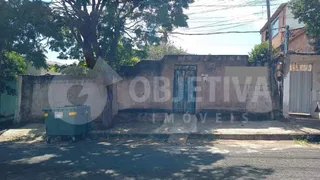 Terreno / Lote / Condomínio à venda, 360m² no Santa Mônica, Uberlândia - Foto 1