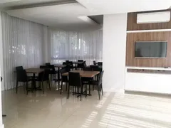Apartamento com 3 Quartos para alugar, 297m² no Centro, Joinville - Foto 7