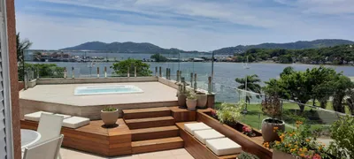 Cobertura com 3 Quartos à venda, 246m² no Lagoa da Conceição, Florianópolis - Foto 1