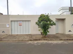 Casa com 3 Quartos à venda, 200m² no Granada, Uberlândia - Foto 2