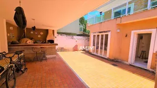 Casa com 4 Quartos à venda, 357m² no Itacoatiara, Niterói - Foto 31