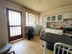 Casa com 6 Quartos à venda, 317m² no Vila João Pessoa, Porto Alegre - Foto 8