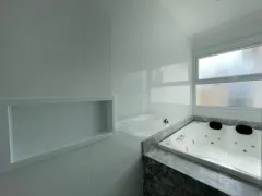 Casa com 3 Quartos para alugar, 120m² no Centro, Xangri-lá - Foto 9