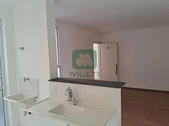 Apartamento com 2 Quartos para alugar, 55m² no Pacaembu, Uberlândia - Foto 6