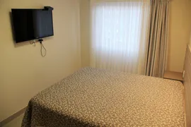 Apartamento com 2 Quartos para alugar, 75m² no Centro, Bombinhas - Foto 8