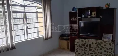 Casa com 2 Quartos à venda, 189m² no Jardim Brasil, Araraquara - Foto 2