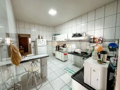 Casa com 2 Quartos à venda, 261m² no Centro, Araguari - Foto 17