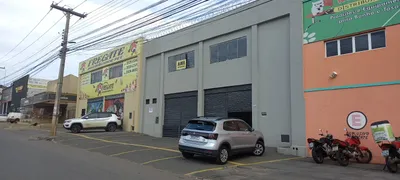 Galpão / Depósito / Armazém para alugar, 300m² no Setor Candida de Morais, Goiânia - Foto 1