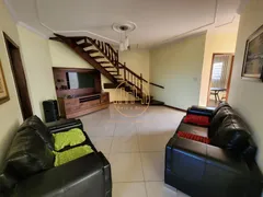 Casa com 5 Quartos à venda, 420m² no Colonial, Contagem - Foto 8