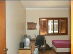 Casa com 2 Quartos à venda, 220m² no Medianeira, Porto Alegre - Foto 17