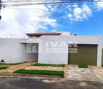 Casa com 3 Quartos à venda, 199m² no Cidade Jardim, Uberlândia - Foto 1