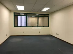 Conjunto Comercial / Sala para alugar, 33m² no Centro Histórico, Porto Alegre - Foto 2