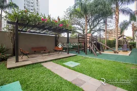Apartamento com 2 Quartos à venda, 69m² no Passo da Areia, Porto Alegre - Foto 44