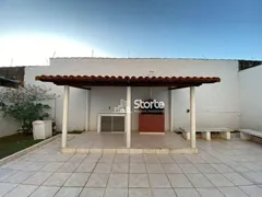 Casa com 4 Quartos à venda, 266m² no Centro, Uberlândia - Foto 17