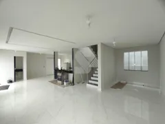 Casa com 4 Quartos à venda, 145m² no Europa, Contagem - Foto 1