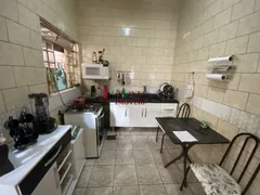 Casa com 3 Quartos à venda, 215m² no Cinqüentenário, Belo Horizonte - Foto 33
