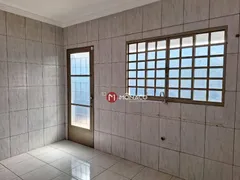 Casa com 3 Quartos à venda, 85m² no Jardim Maria Luiza, Londrina - Foto 13