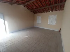 Casa com 2 Quartos para alugar, 115m² no Centro, Fortaleza - Foto 3