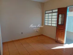 Casa com 2 Quartos para alugar, 110m² no Jardim São João Batista, São Carlos - Foto 7