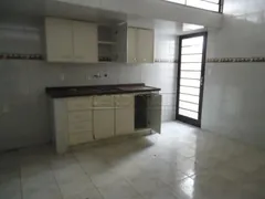Casa com 3 Quartos para alugar, 196m² no Vila Nery, São Carlos - Foto 9