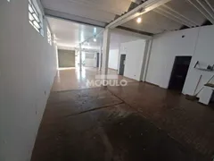 Loja / Salão / Ponto Comercial para alugar, 150m² no Osvaldo Rezende, Uberlândia - Foto 6