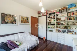 Casa com 4 Quartos à venda, 240m² no Vila Nova, Porto Alegre - Foto 9