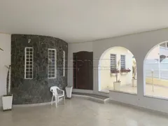 Casa com 3 Quartos à venda, 240m² no Jardim Hikare, São Carlos - Foto 2