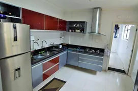 Apartamento com 3 Quartos para alugar, 185m² no Praia das Pitangueiras, Guarujá - Foto 4