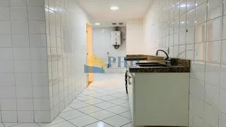 Apartamento com 3 Quartos para alugar, 130m² no Recreio Dos Bandeirantes, Rio de Janeiro - Foto 8