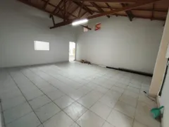 Loja / Salão / Ponto Comercial com 1 Quarto para alugar, 57m² no Praia Campista, Macaé - Foto 11