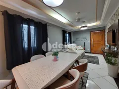 Casa com 3 Quartos à venda, 208m² no Planalto, Uberlândia - Foto 2