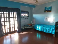 Casa com 4 Quartos à venda, 240m² no Jardim Violeta, Poá - Foto 14