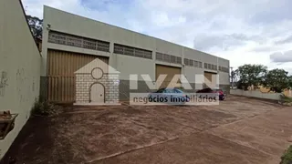 Galpão / Depósito / Armazém para alugar, 279m² no Custódio Pereira, Uberlândia - Foto 3