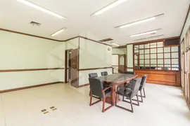 Conjunto Comercial / Sala para alugar, 297m² no Higienópolis, Porto Alegre - Foto 16