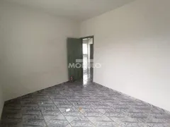 Casa com 3 Quartos para alugar, 80m² no Osvaldo Rezende, Uberlândia - Foto 9