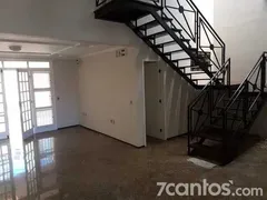 Casa com 4 Quartos para alugar, 400m² no Guararapes, Fortaleza - Foto 2