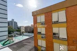 Apartamento com 2 Quartos à venda, 70m² no Mont' Serrat, Porto Alegre - Foto 7