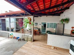 Casa com 2 Quartos à venda, 261m² no Centro, Araguari - Foto 12